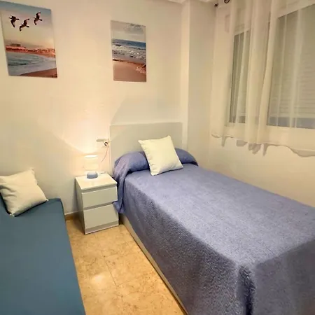 El Molino 9: Bonito En La Ciudad Torrevieja